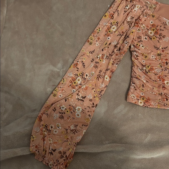 Almost Famous Floral Blouse -Pink and colorful flowers - Picture 3 of 4